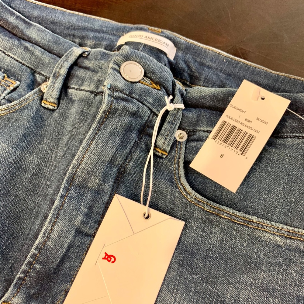 Brand New. Never Worn. Good American Skinny Jean.